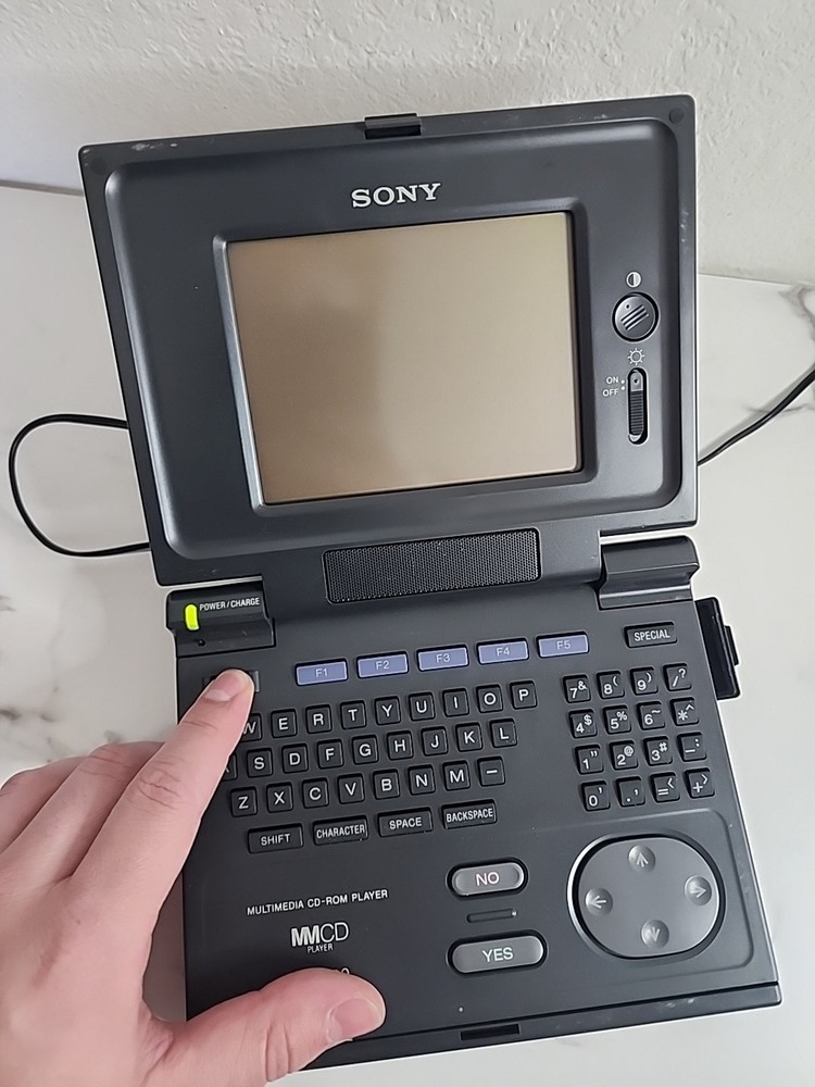 Sony MMCD Multimedia Player PIX-100