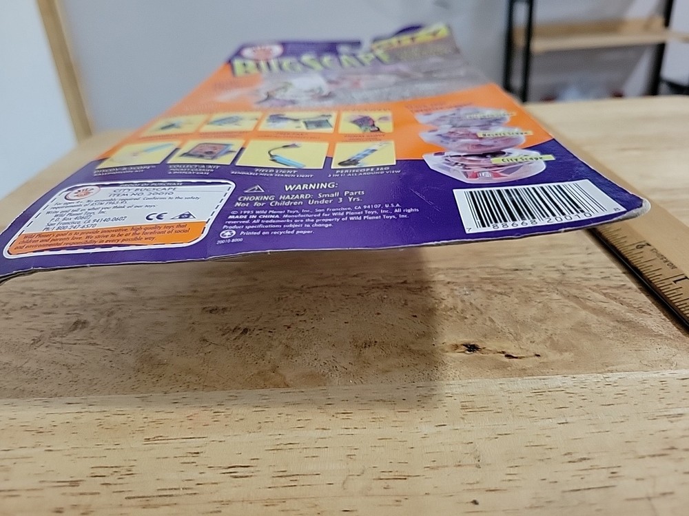 Wild Planet City Bugscape Bug Hangout Portable Tool Set & Bug Guide 1995