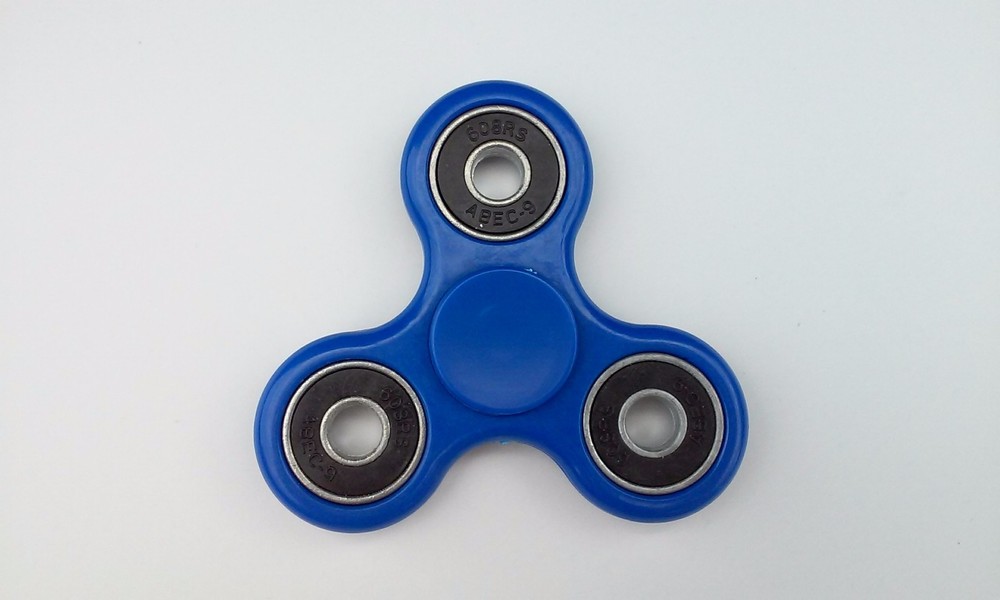 Fidget Spinner Triangular Spinne rBlue Handspinner Fingerspinner Spinner