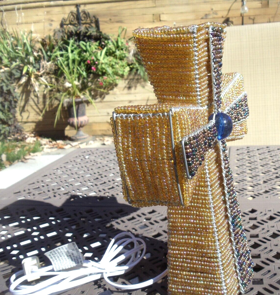 Beaded land: Cross Nightlight