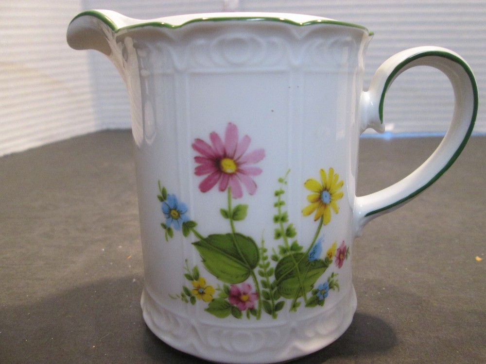 Mitterteich Bavaria Mini pitcher 3.5"