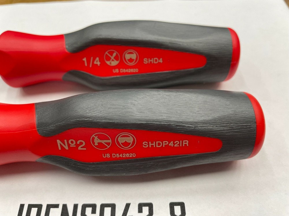 Snap-on Tools RARE 2pc Hard Grip Standard Instinct Handle Stubby Screwdriver Set
