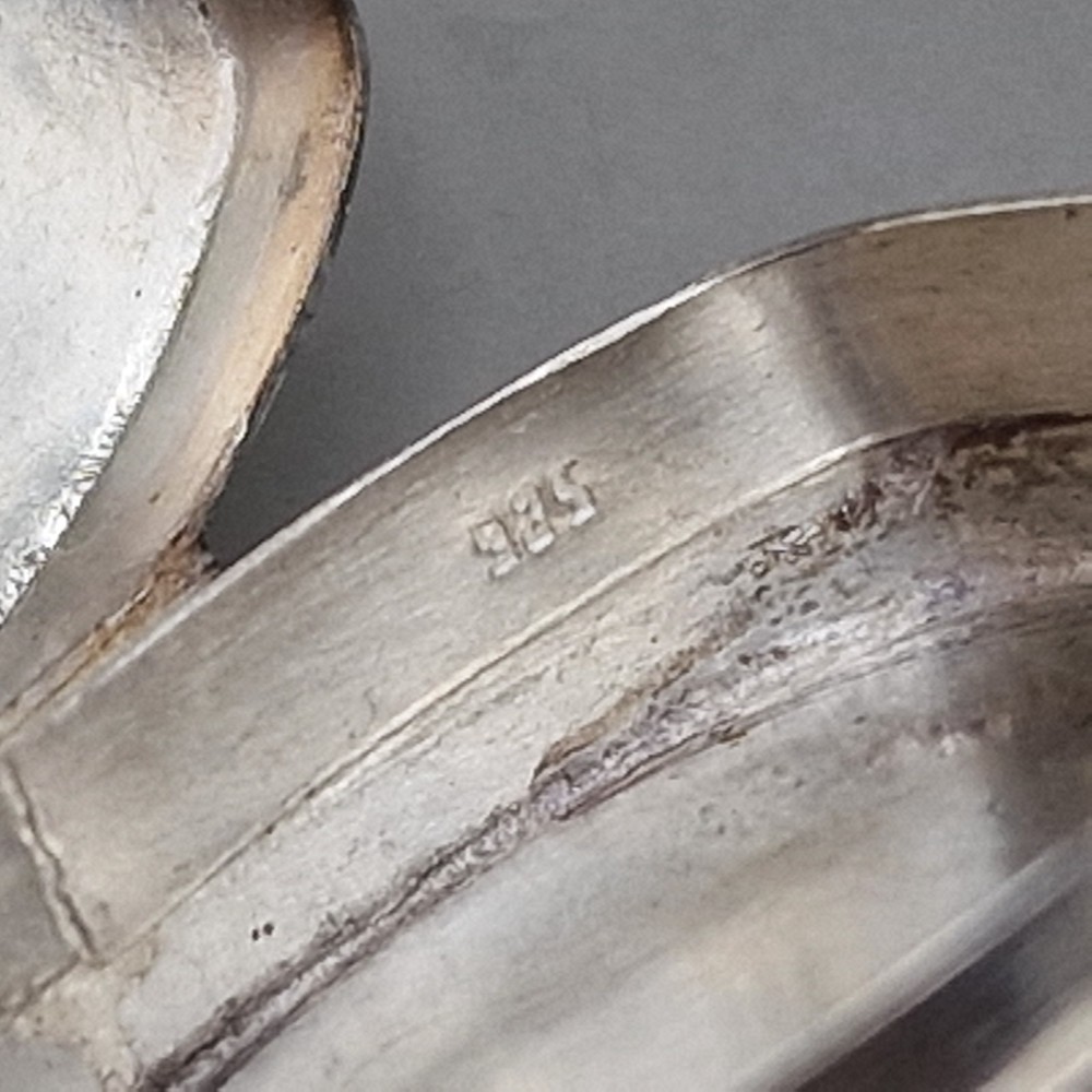 Vintage Sterling Silver Seal Tooth Box – Sheffield 2004
