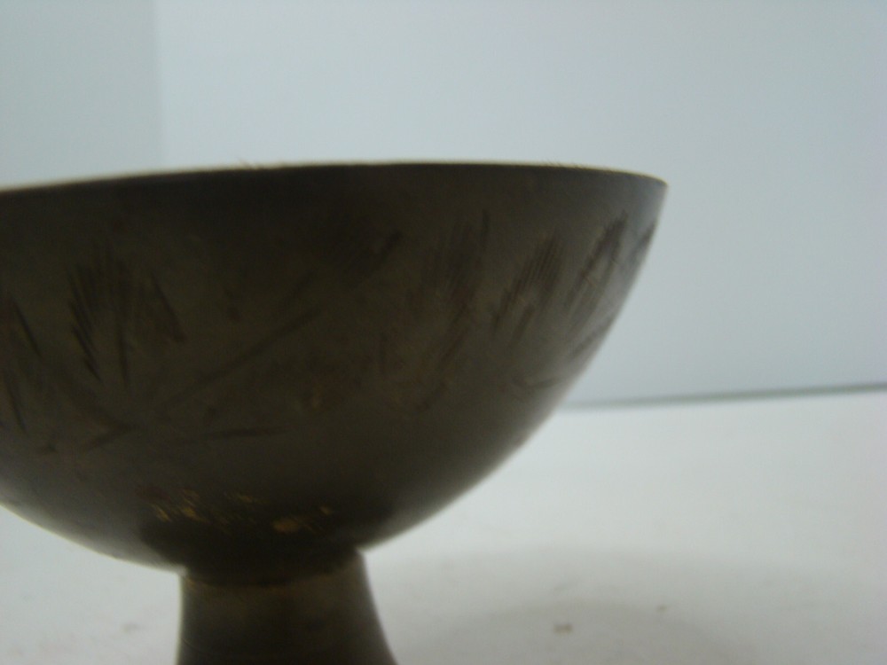 Vintage Solid Brass Itched Leaf Footed Bowl India 3.5" tall 4.5" opening Planter