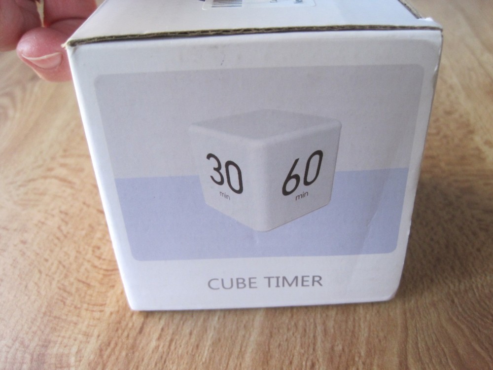 NIB Cube Timer 15, 20, 30 and 60 mintues