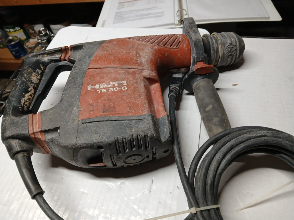 HILTI TE 30-C Rotary Hammer Drill -No Reverse