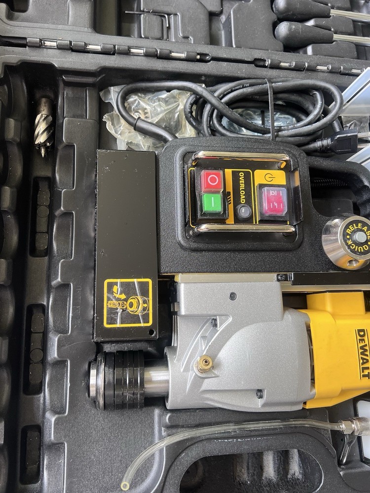 DeWalt DWE1622K 2" Two Speed Magnetic Drill Press