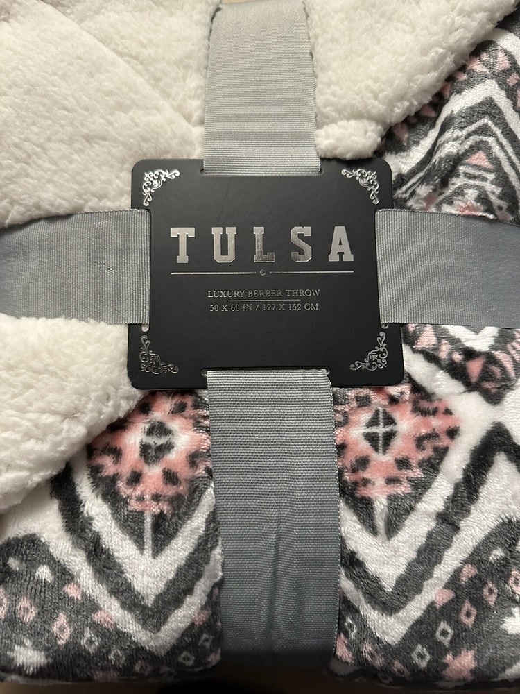 Tulsa Luxury Berber Throw / Blanket / Reversible / Grey