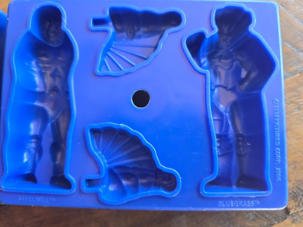 Vintage rare silverhawks play doh set molds
