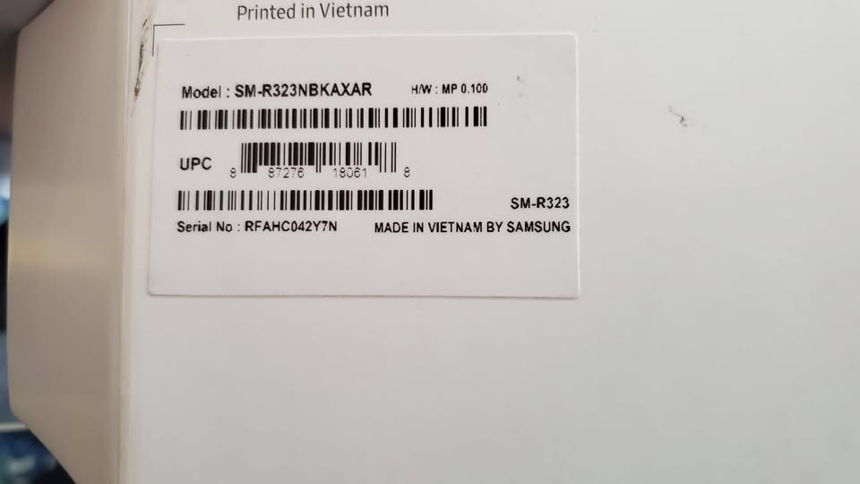 Samsung Gear VR - Virtual Reality Headset