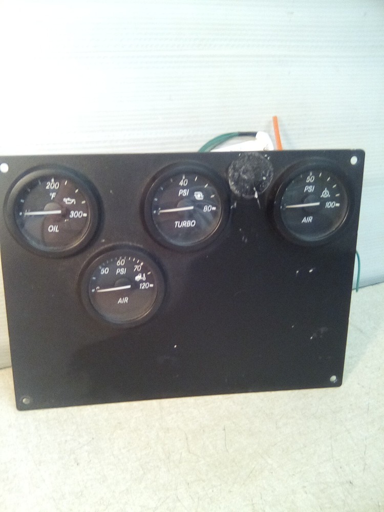 Freightliner A22-74137-001 Gauge Panel