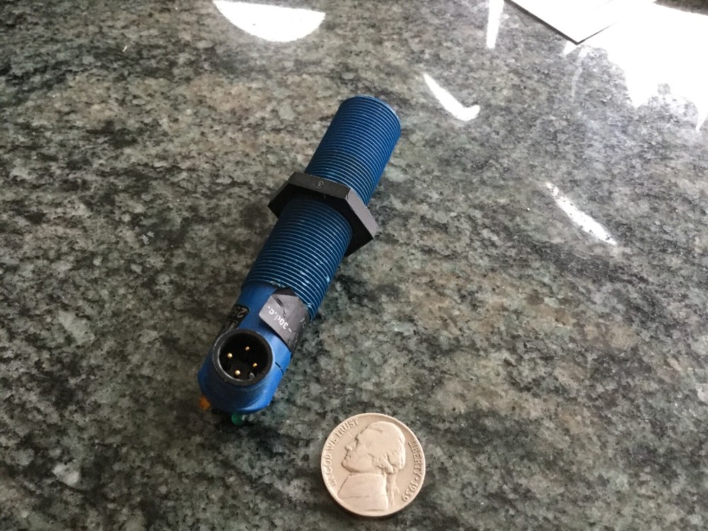 Proximity sensor used not tested for trial RS 256-764 4 wire threaded