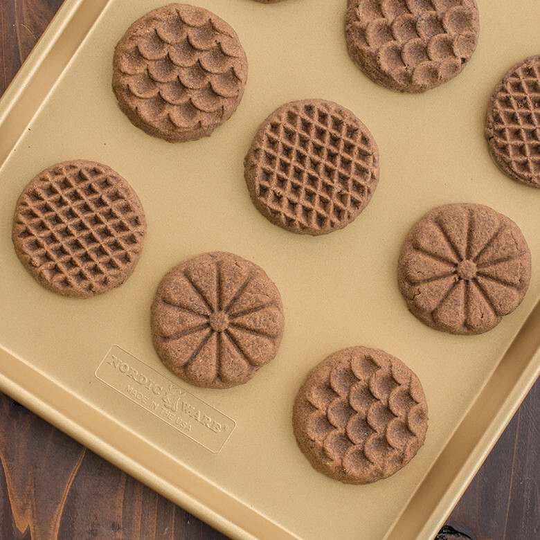 Nordic Ware Nonstick Big Sheet Baking Pan