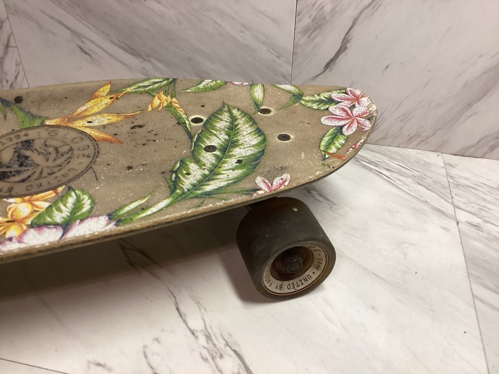 Globe Flower Graphic Complete Skateboard - 25”x7”.