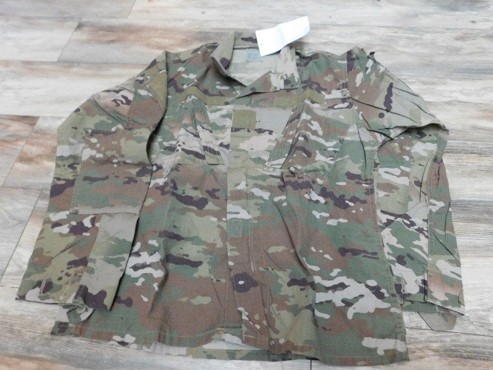US ARMY OCP FLAME RESISTANT COAT SZ MEDIUM -REGULAR NEW