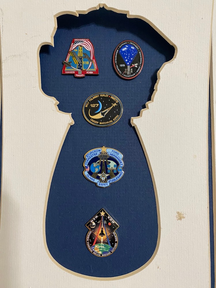 Rocketdyne Space Shuttle Main Engine Team Plaque w 5 pins 2009