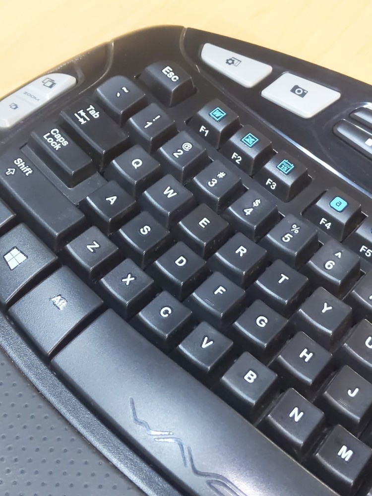 Logitech Wireless Wave Keyboard K350 & Mouse Set, M310 Mouse + USB Dongle C