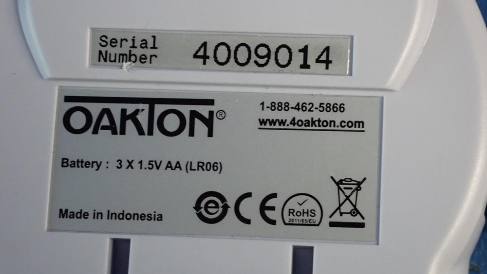 Oakton TEMP 300 JTEK Type Thermometer