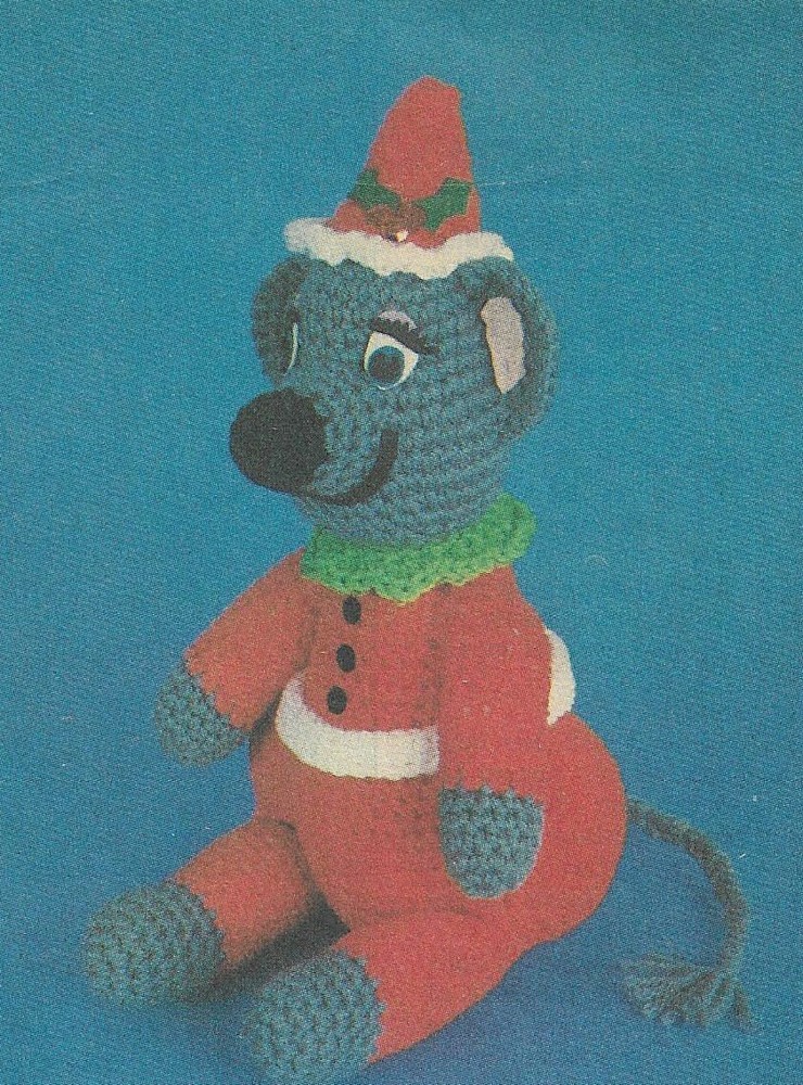 CHRISTMAS MOUSE STUFF ANIMAL CROCHET PATTERN INSTRUCTIONS