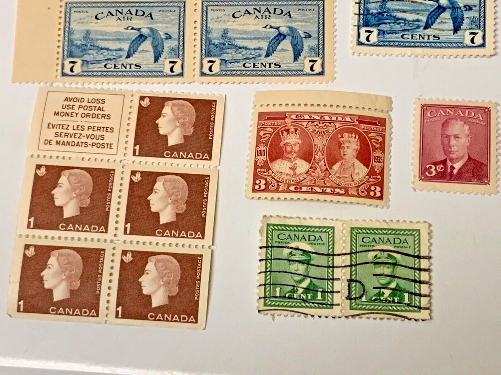 CANADA POSTAGE STAMPS LOT 15