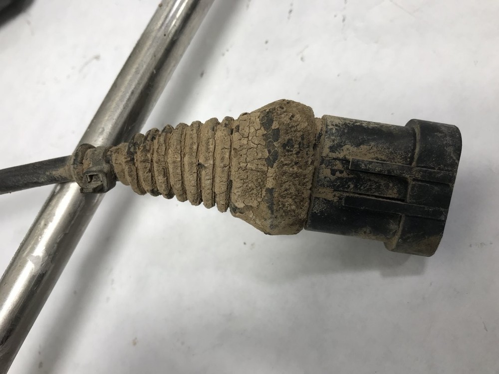 Peterbilt 388 DEF Sensor - Used | P/N 350247