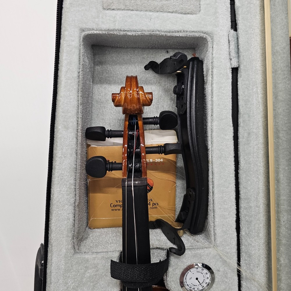 Student Violin (missing label needs strings) 4/4