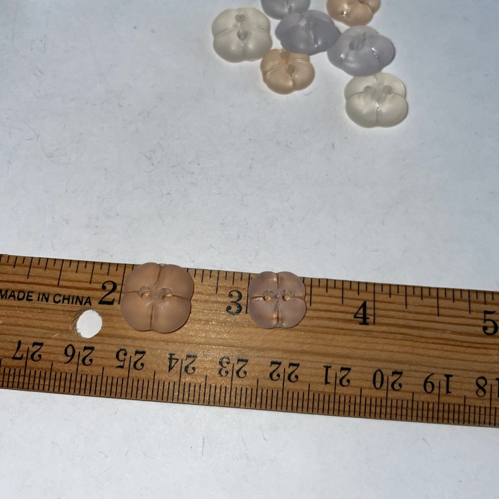 10 Plastic Assortment Flower Shape Buttons