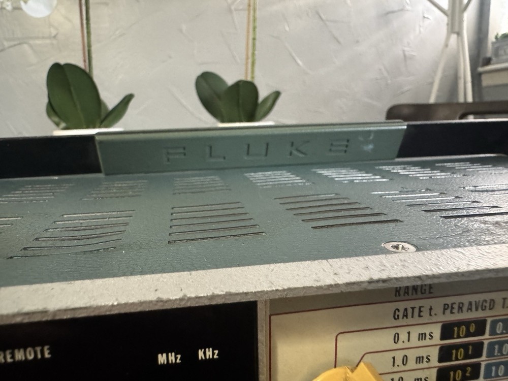 FLUKE 1953A COUNTER TIMER - NO TESTED