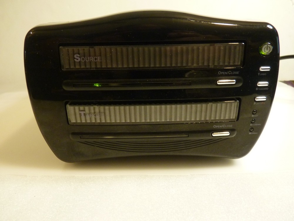 e3 Works 1 - 1 CD Copier DISC CLONE II Model No. DCU-4002 TESTED/ WORKING