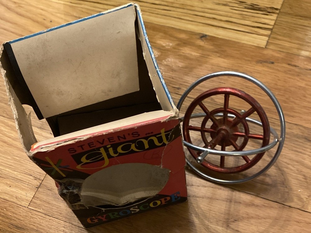 VINTAGE 1963 STEVENS GIANT GYROSCOPE BOX DAMAGE