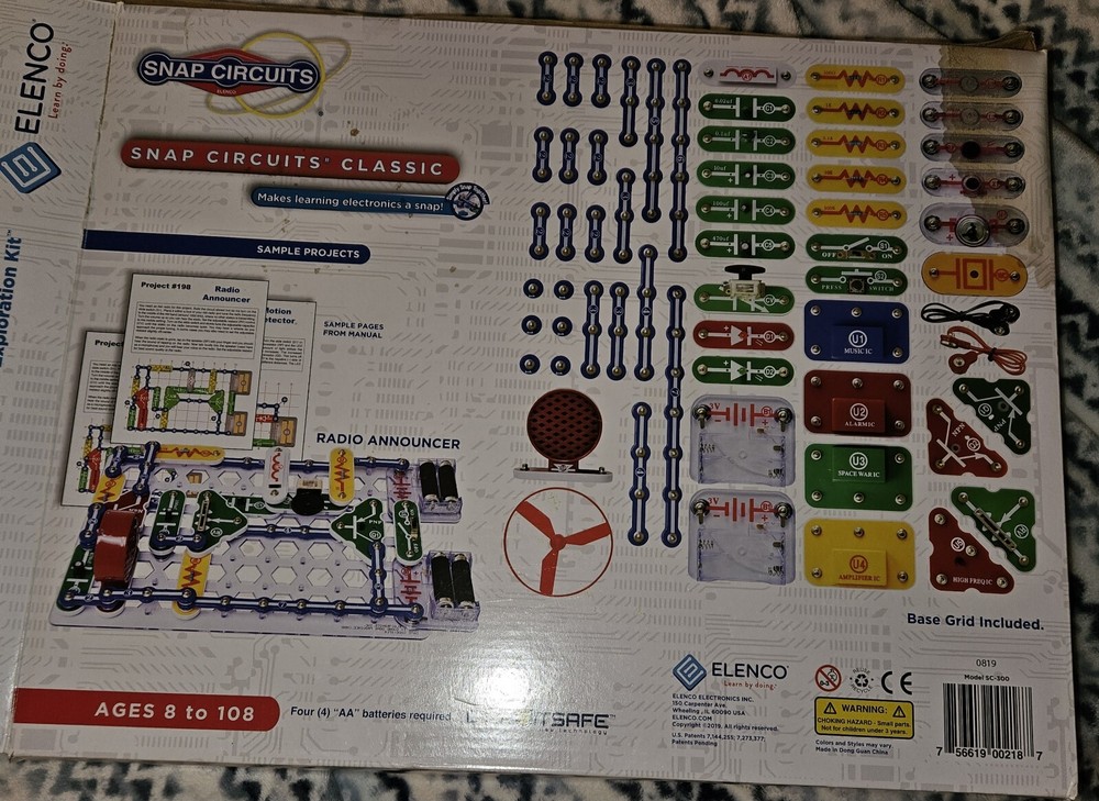 Snap Circuits Classic SC-300 Electronics Exploration Kit, 305 Projects, Complete