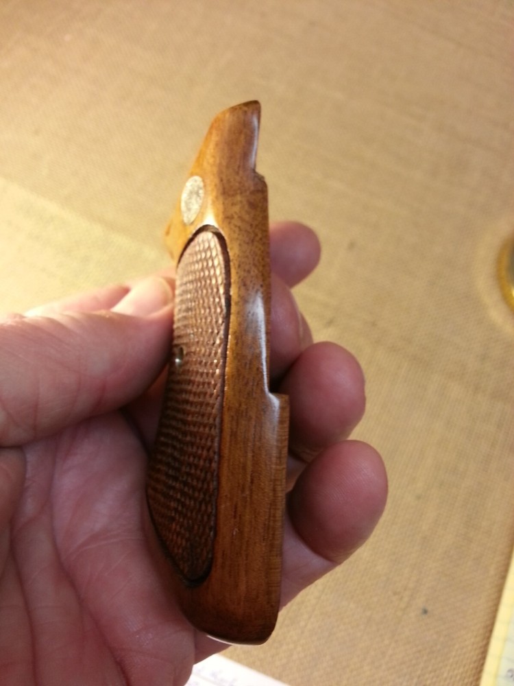 Original Smith & Wesson J Frame Square Butt Presentation " Target " Grips NICE