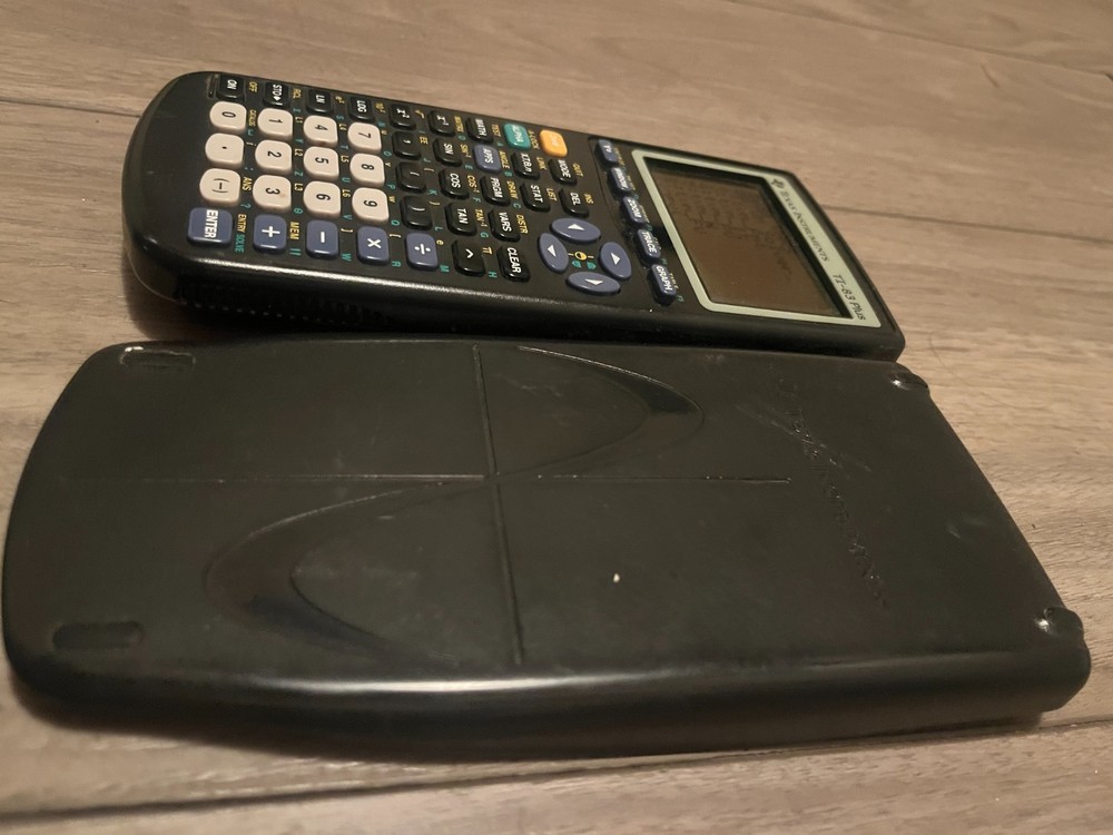 Texas Instruments TI-83 Plus Graphing Calculator With Cover (TESTED/WORKING)