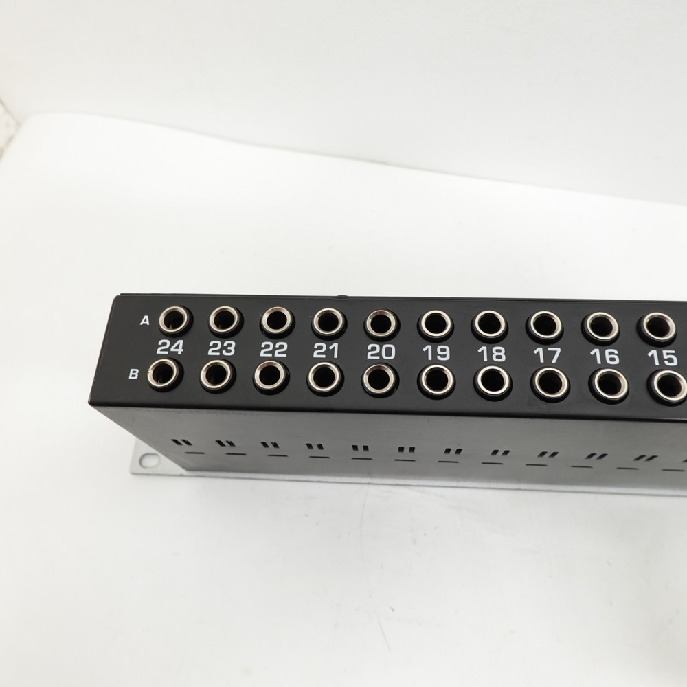 Ultrapatch Pro PX3000 3-Mods Multi-Functional 48-Point Balanced Patchbay