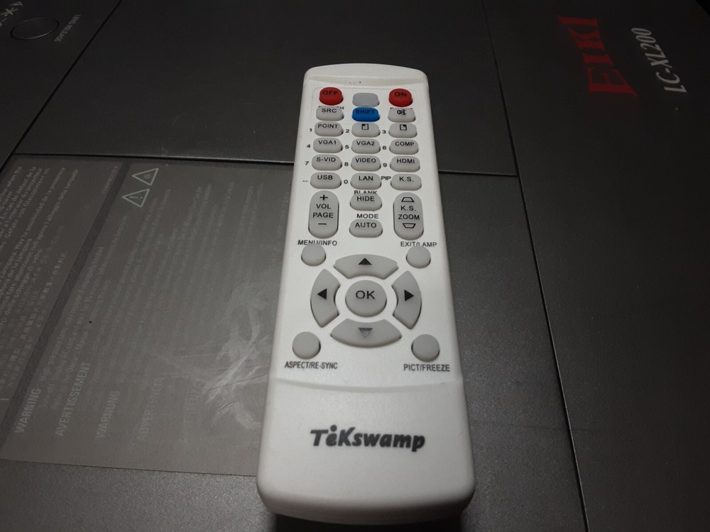 EIKI LC-XG400