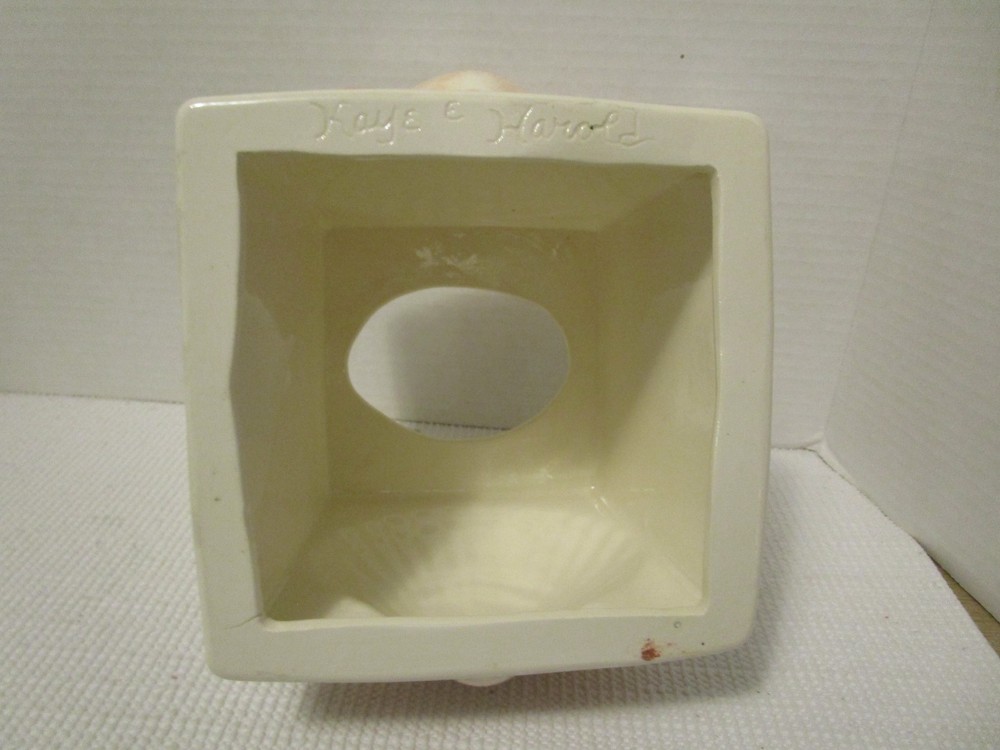 Ceramic Embossed Seashell Pearlized Tissue Box Cover Cottage Beach Nautical