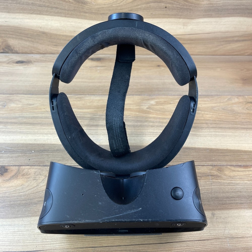 Oculus Virtual Reality Gaming Headset Black Only Built-in Microphone PC-Powered