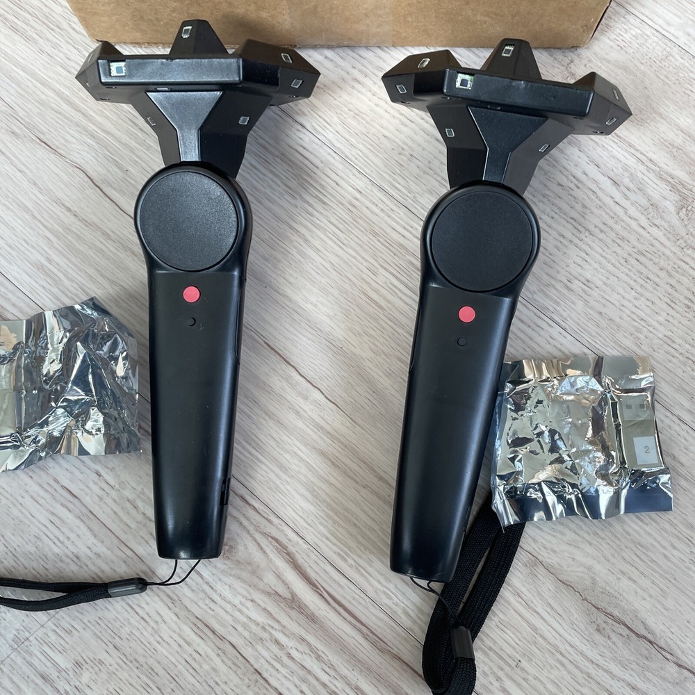 2x RARE VALVE HTC Vive 🔥PROTOTYPE 🔥 Developer VR Pair Controllers + USB Dongle