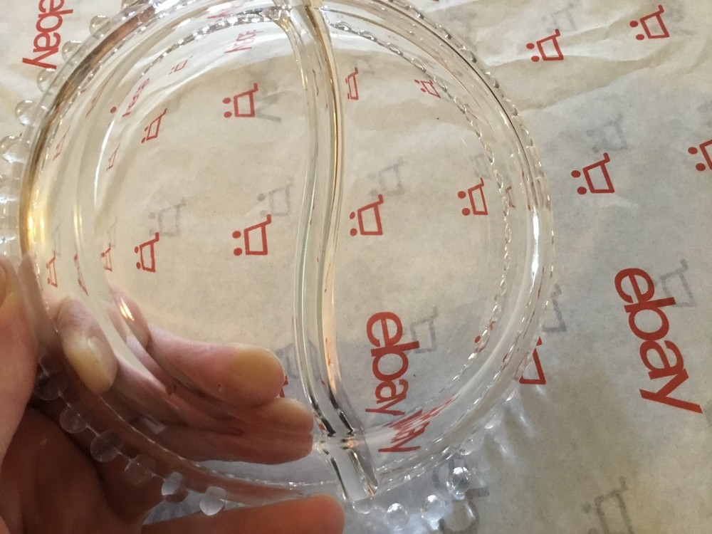 round divided clear glass dish