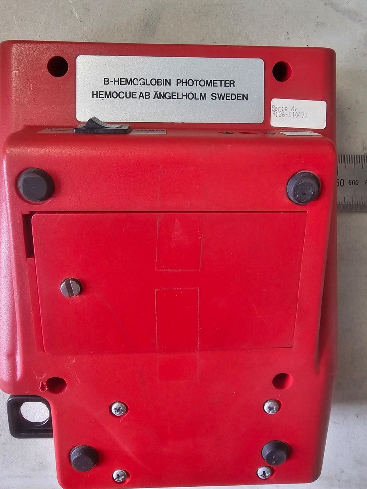 HEMOCUE B-HEMOGLOBIN BLOOD ANALYZER