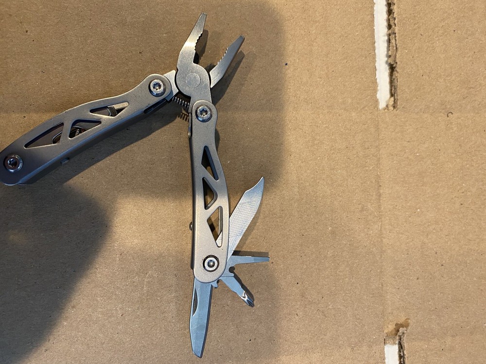 mini multi tool used Unbranded