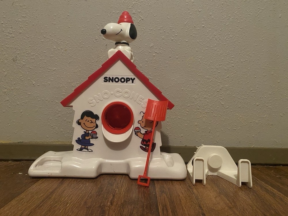 Snoopy Snow Cone Machine