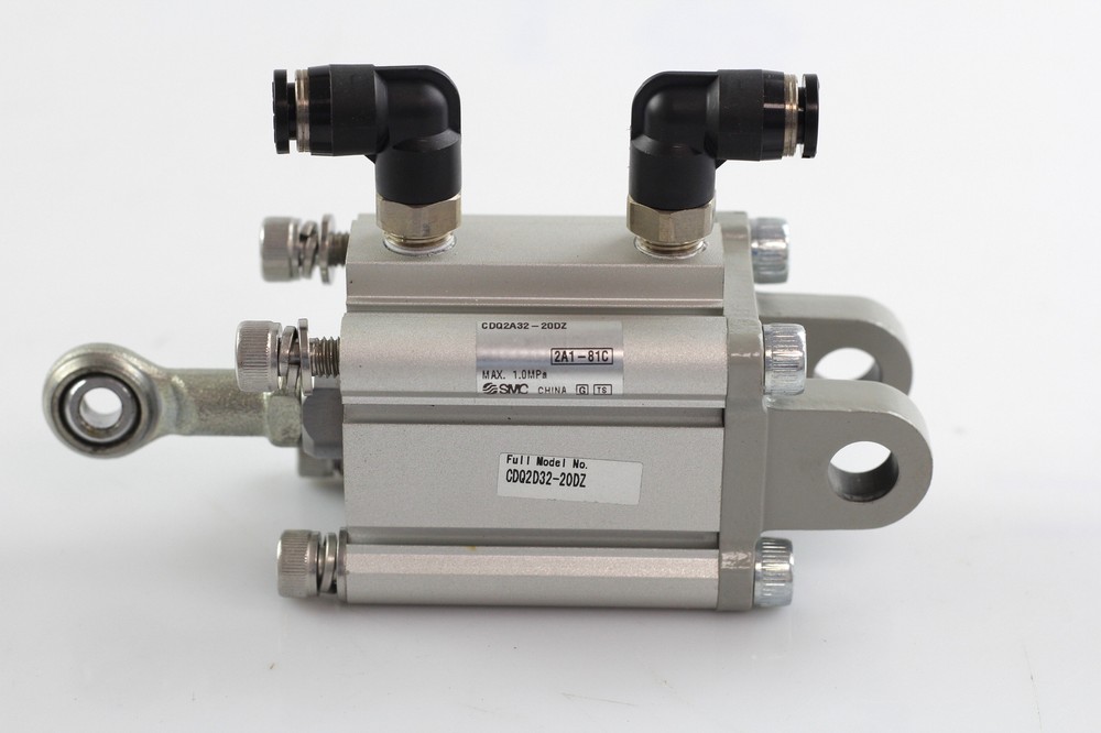 SMC CDQ2D32-20DZ Pneumatic Cylinder