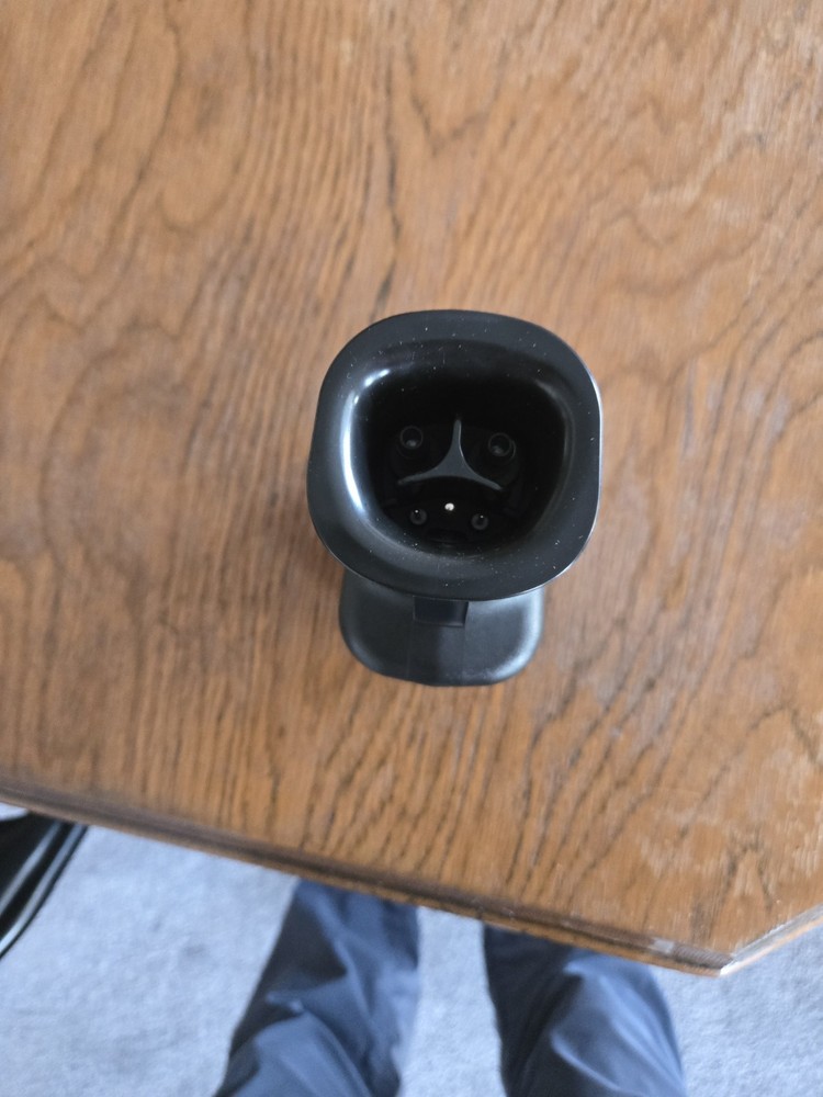 NACS to CCS ADAPTER GM