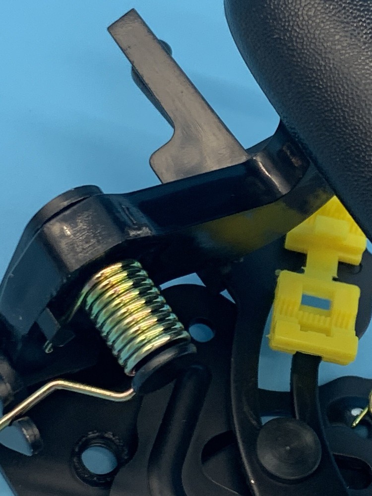 Tailgate Handle Black for Chevy Avalanche 2002 - 2006 New With Locking Provision