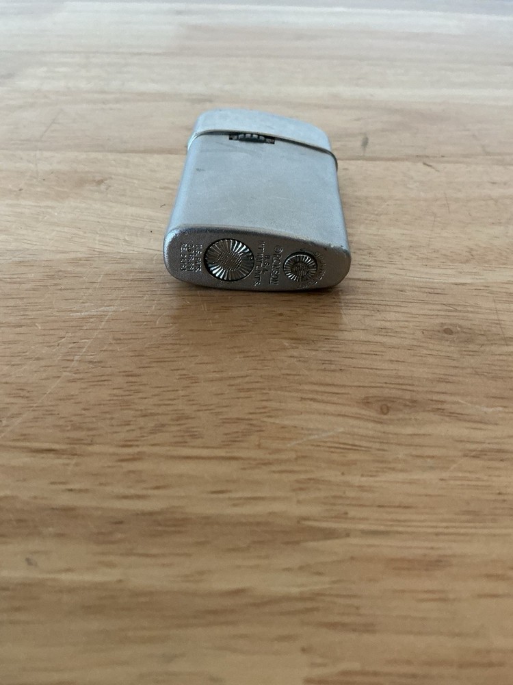 Vtg Ronson Varaflame Lighter Un Tested