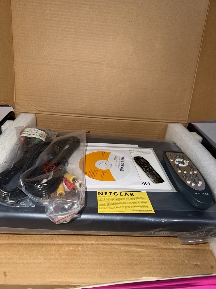NETGEAR HD EVA8000 DIGITAL ENTERTAINER MULTIMEDIA RECEIVER OPEN BOX