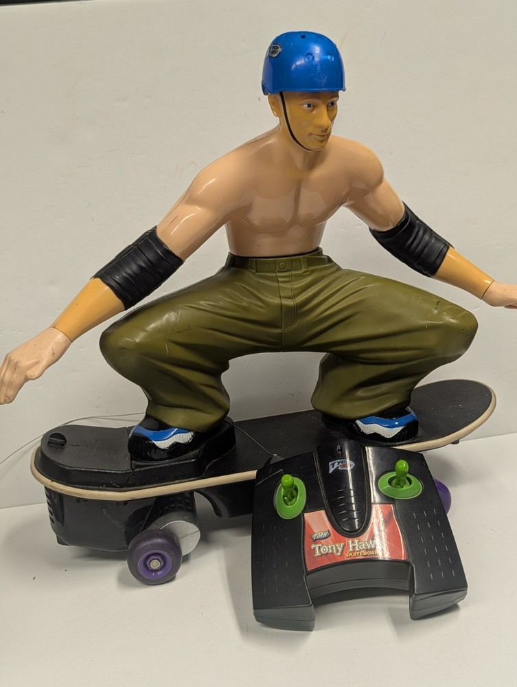 Vintage 2001 Tyco R/C Tony Hawk Xtreme Skateboard with Remote Untested