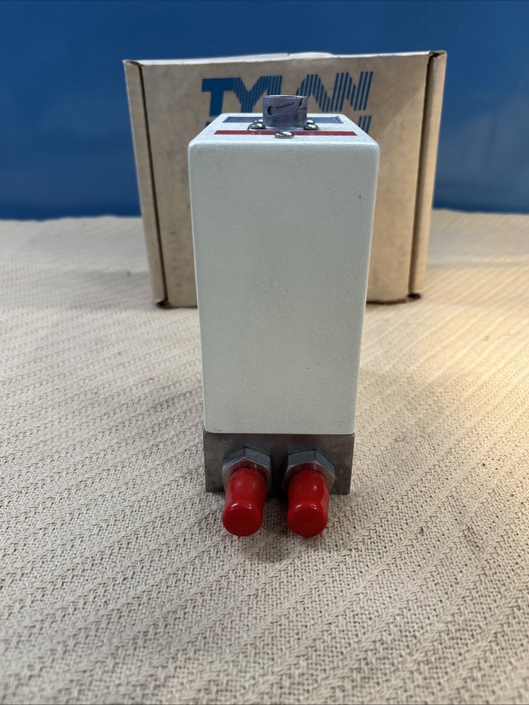 Applied Materials Source IV 10 SLPM H2 Mass Flow Controller