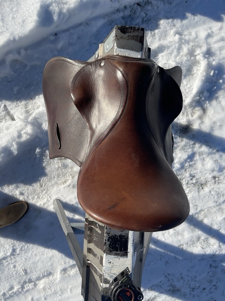 English Saddle